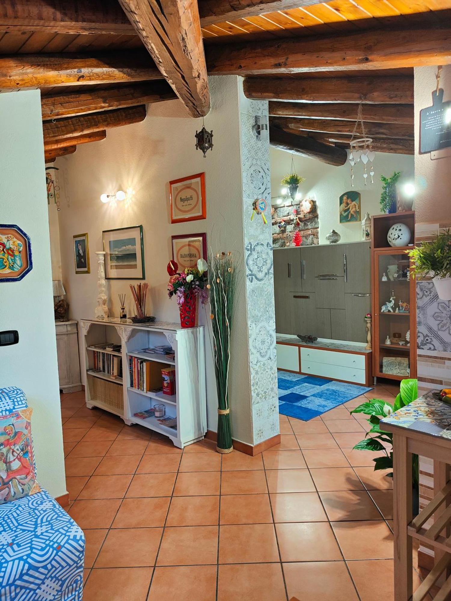 La Mansarda Di Ninni Катания Стая снимка
